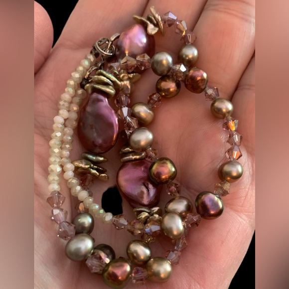 Plum Colored Cultured Pearl & Glass Beaded Woman’s Stunning Necklace Jewelry - Picture 3 of 12